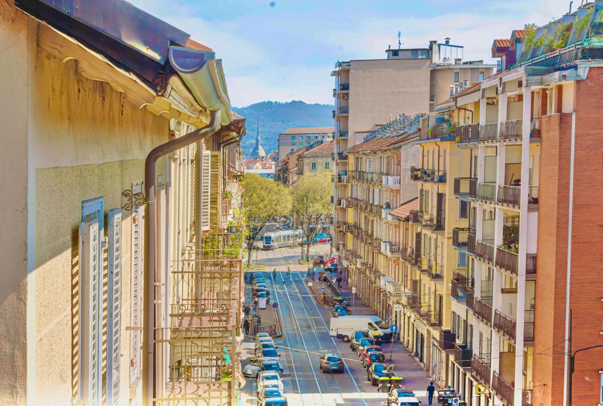 -Politecnico- Appartamento Classy X5 Con Balconi, Vista E Parcheggio Gratuito Turin Extérieur photo
